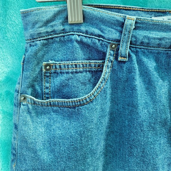 Vintage AnAn denim blue denim skirt. Size 3 - Picture 8 of 9